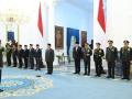 Apresiasi atas Pengabdian untuk Bangsa, Presiden Prabowo Anugerahkan Pangkat Istimewa kepada Dua Purnawirawan