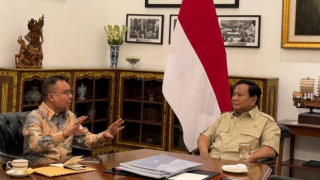 Presiden Prabowo Bahas Sejumlah Program Strategis Bersama Wakil Ketua DPR RI Di Istana Merdeka