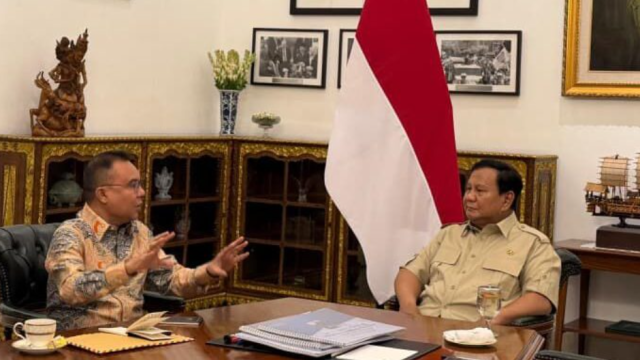 Presiden Prabowo Bahas Sejumlah Program Strategis Bersama Wakil Ketua DPR RI Di Istana Merdeka