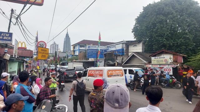 Presiden Prabowo Resmikan SPPG Polri dan Gudang Pangan di Palmerah, Pengendara Diimbau Gunakan Jalur Alternatif