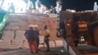 Diduga Kapal Cargo Bongkar Barang Di Pelambuhan Legal Ke Jalur Ilegal Jadi Sorotan Publik